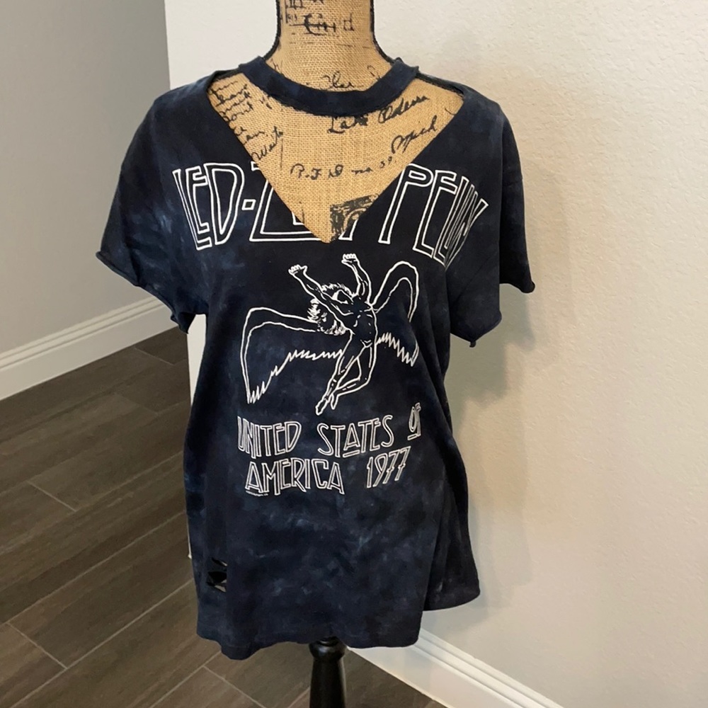 Led Zepplin tshirt